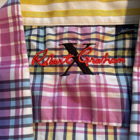 Robert Graham: Men’s Large, button down short sleeve shirt/ multi color. - Picture 2 of 3